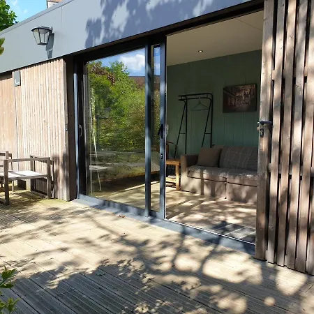 Un Ecrin De Verdure A Max Apartment